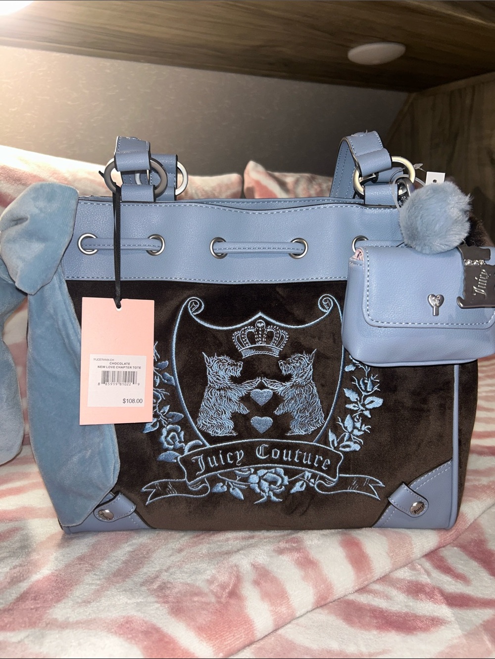 Juicy Couture daydreamer. New love chapter tote in chocolate